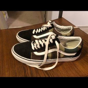 Camouflage Vans
